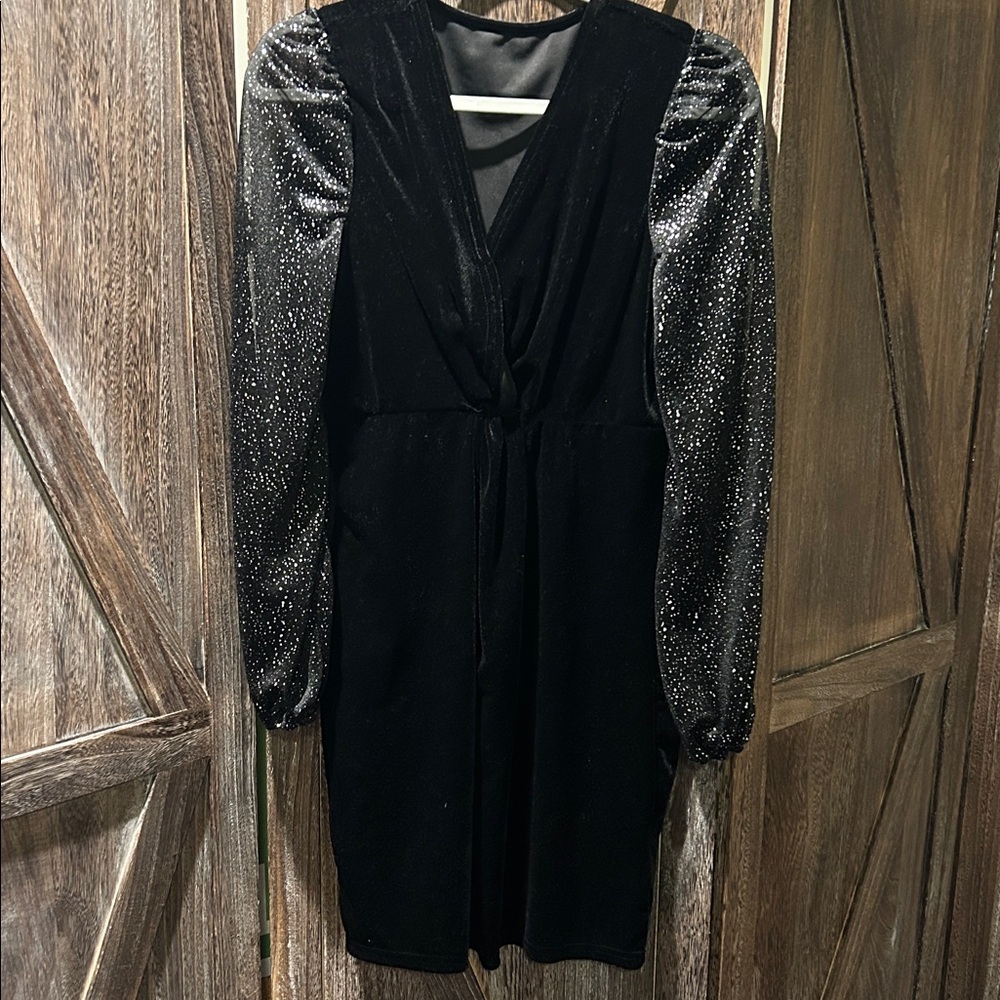 Source Unknown Black and Silver Midi Dress